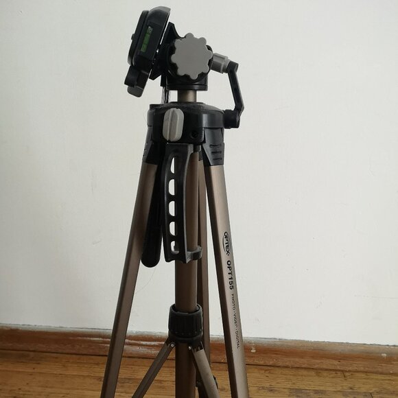 Optex OPT155 Tripod For Photo, Video, Digital - Picture 4 of 5